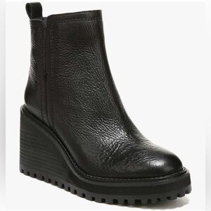 NWT Zodiac Julie Leather Boots